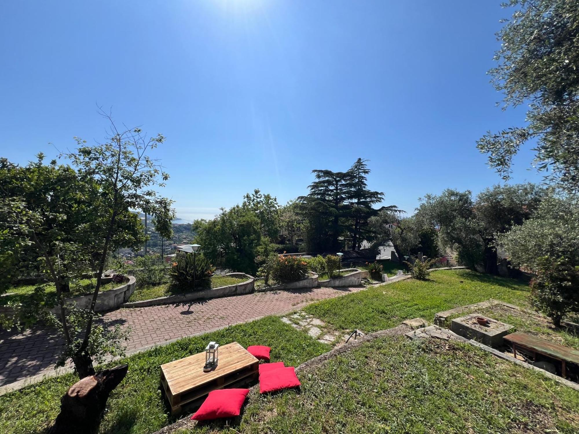 Villa In Collina Vista Mare Sanremo Bagian luar foto